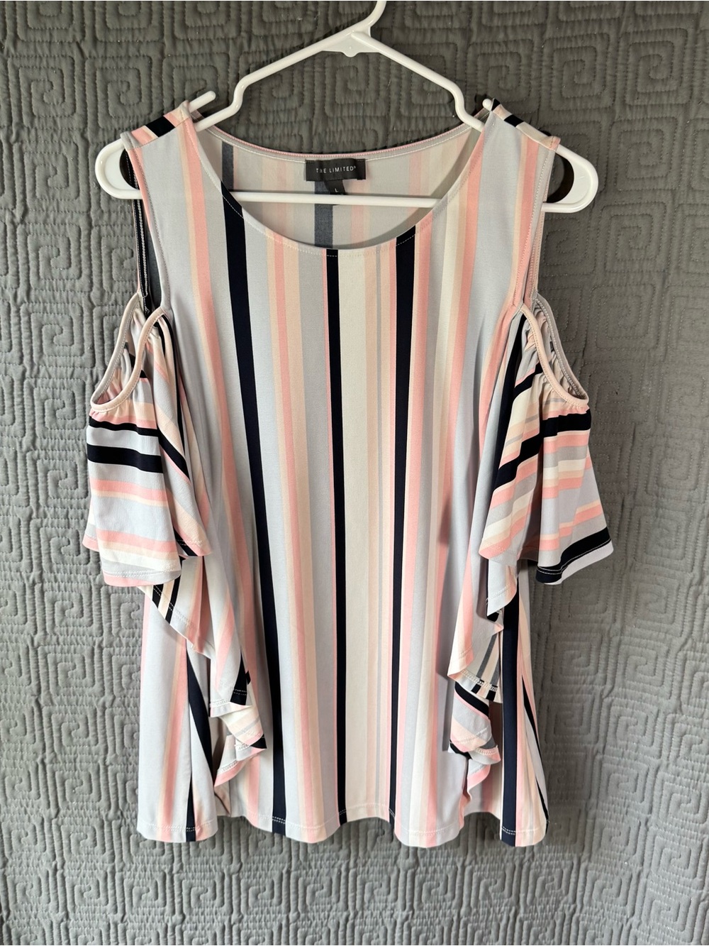 THE LIMITED Cold Shoulder Striped Blouse Size Large Ruffle Short Sleeve